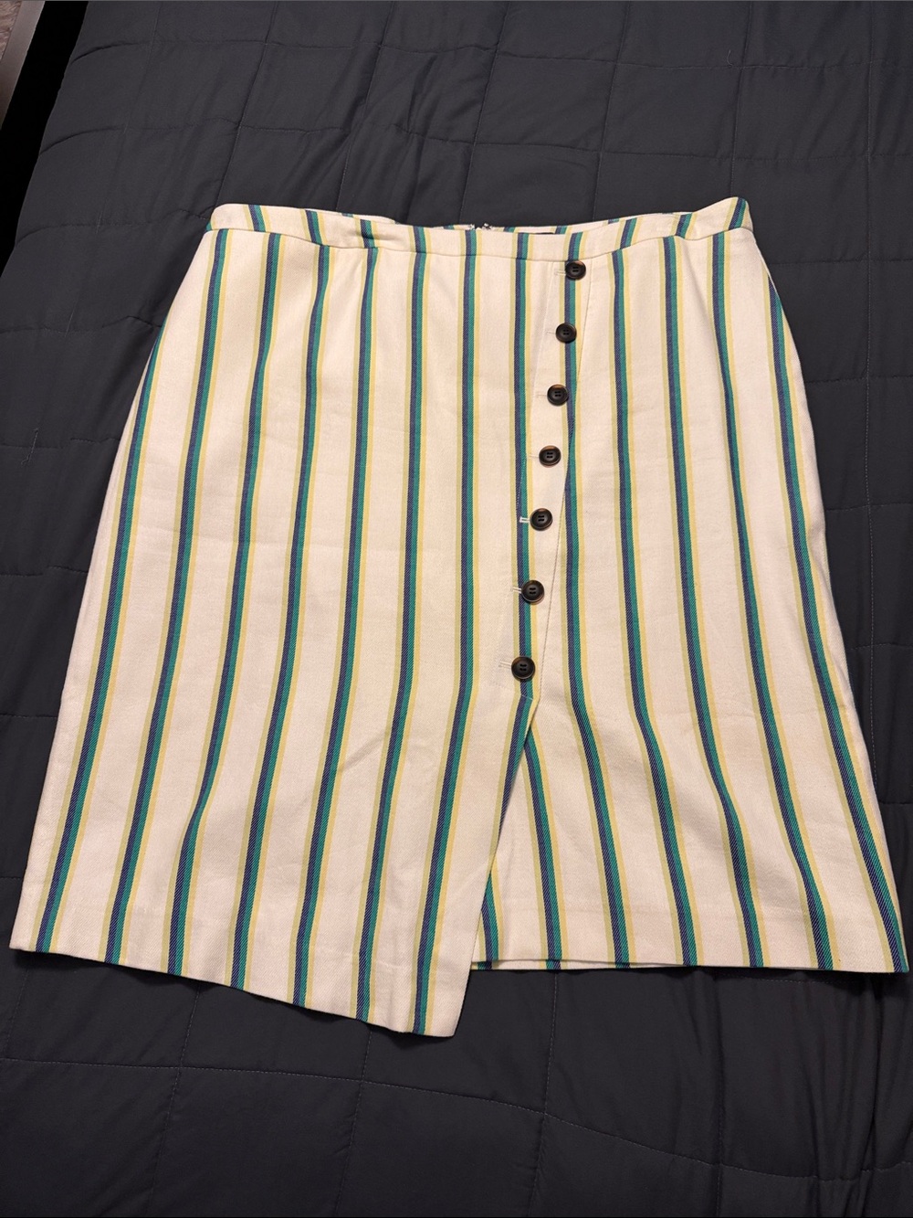 Halogen Women’s  Striped Button-Front Skirt in Cream and Green